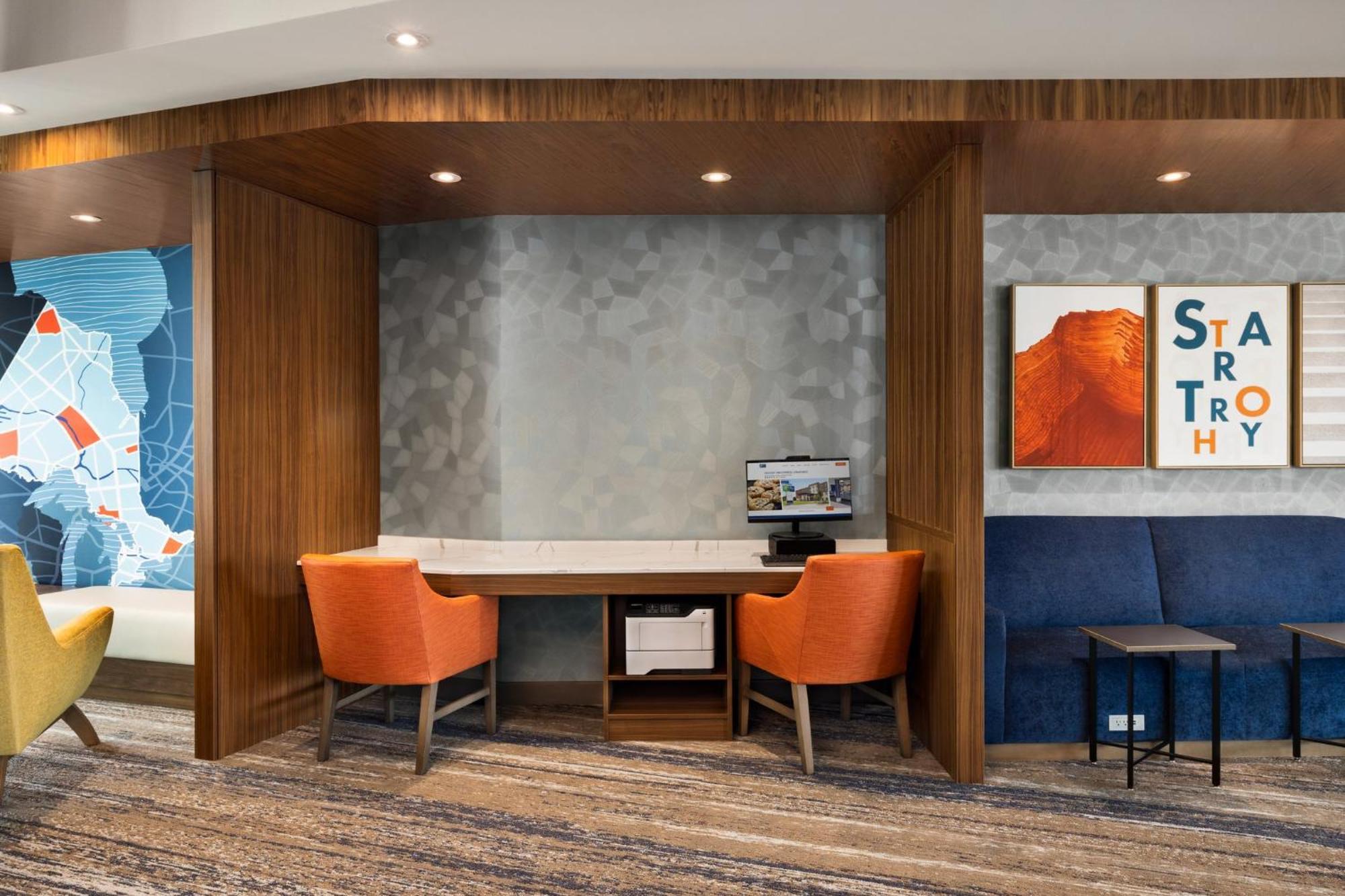 Holiday Inn Express - Strathroy By Ihg Extérieur photo
