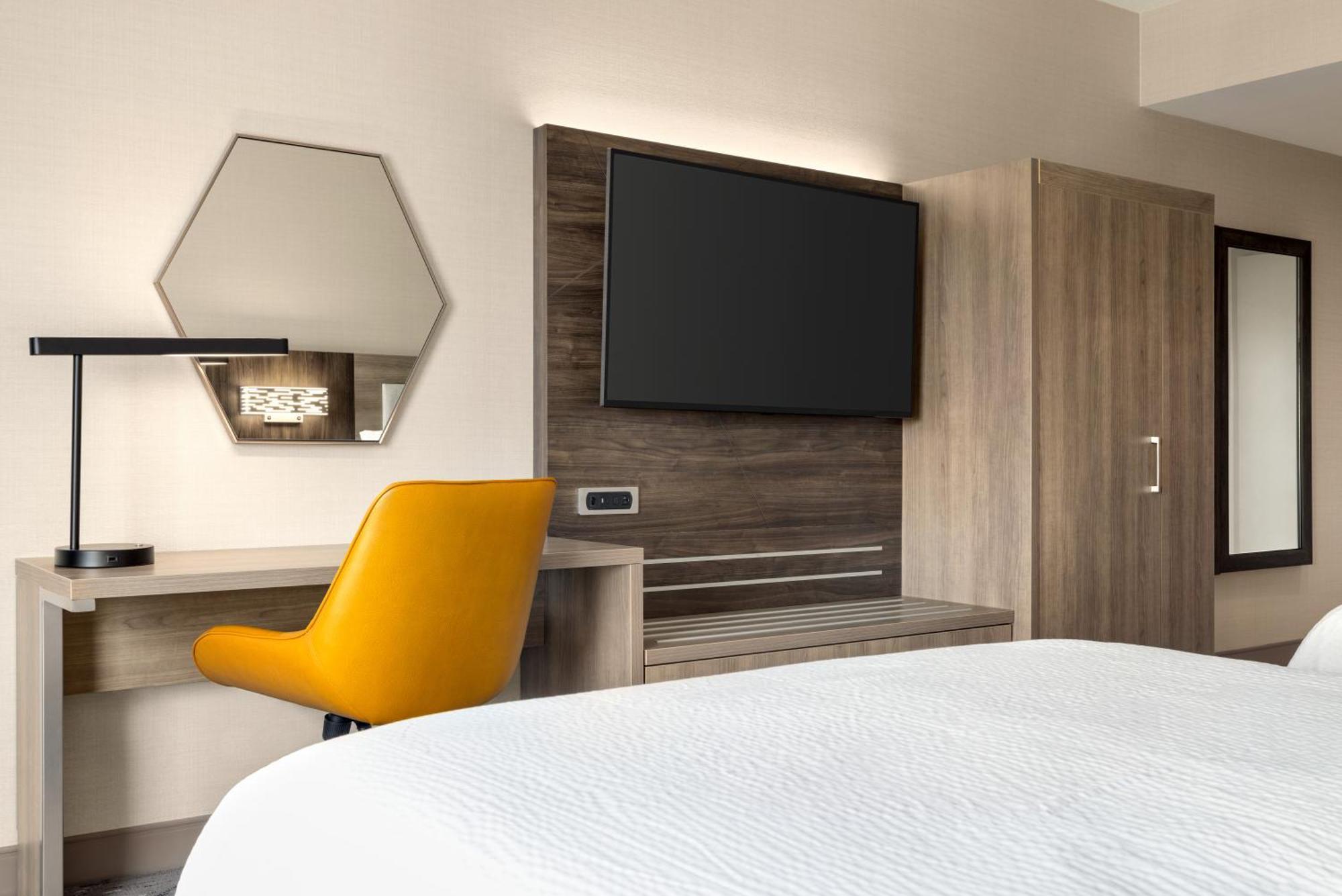 Holiday Inn Express - Strathroy By Ihg Extérieur photo