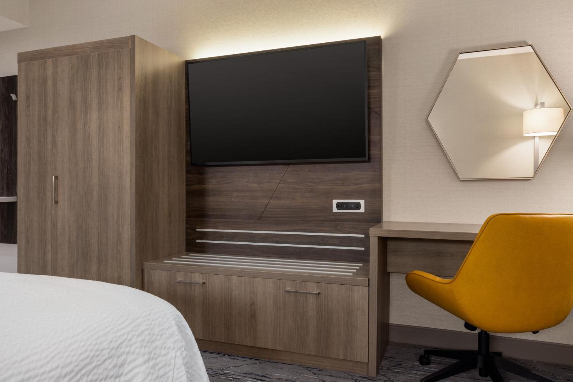 Holiday Inn Express - Strathroy By Ihg Extérieur photo