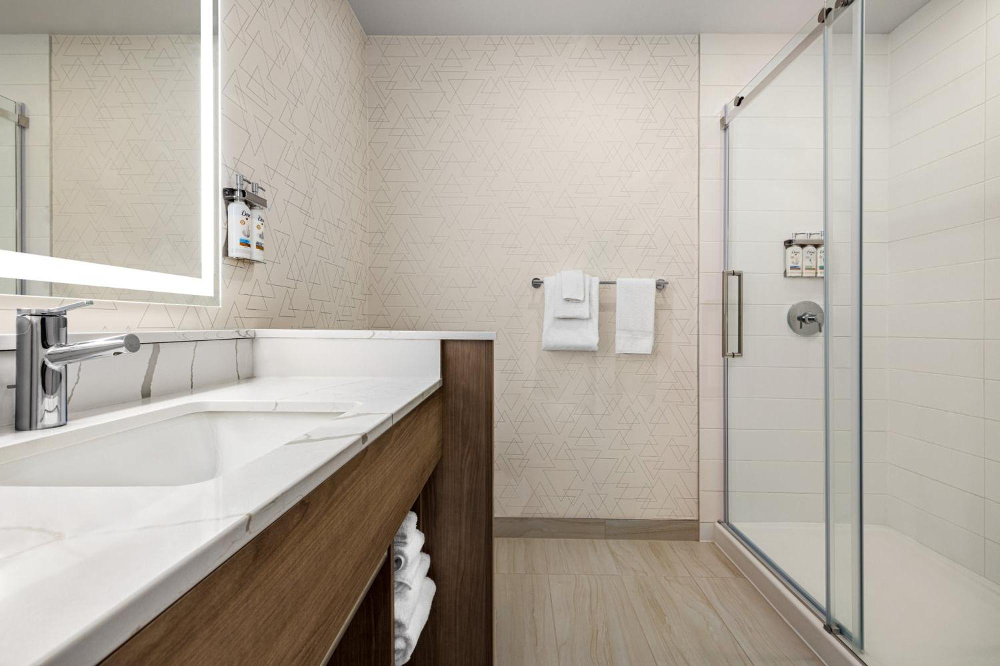 Holiday Inn Express - Strathroy By Ihg Extérieur photo