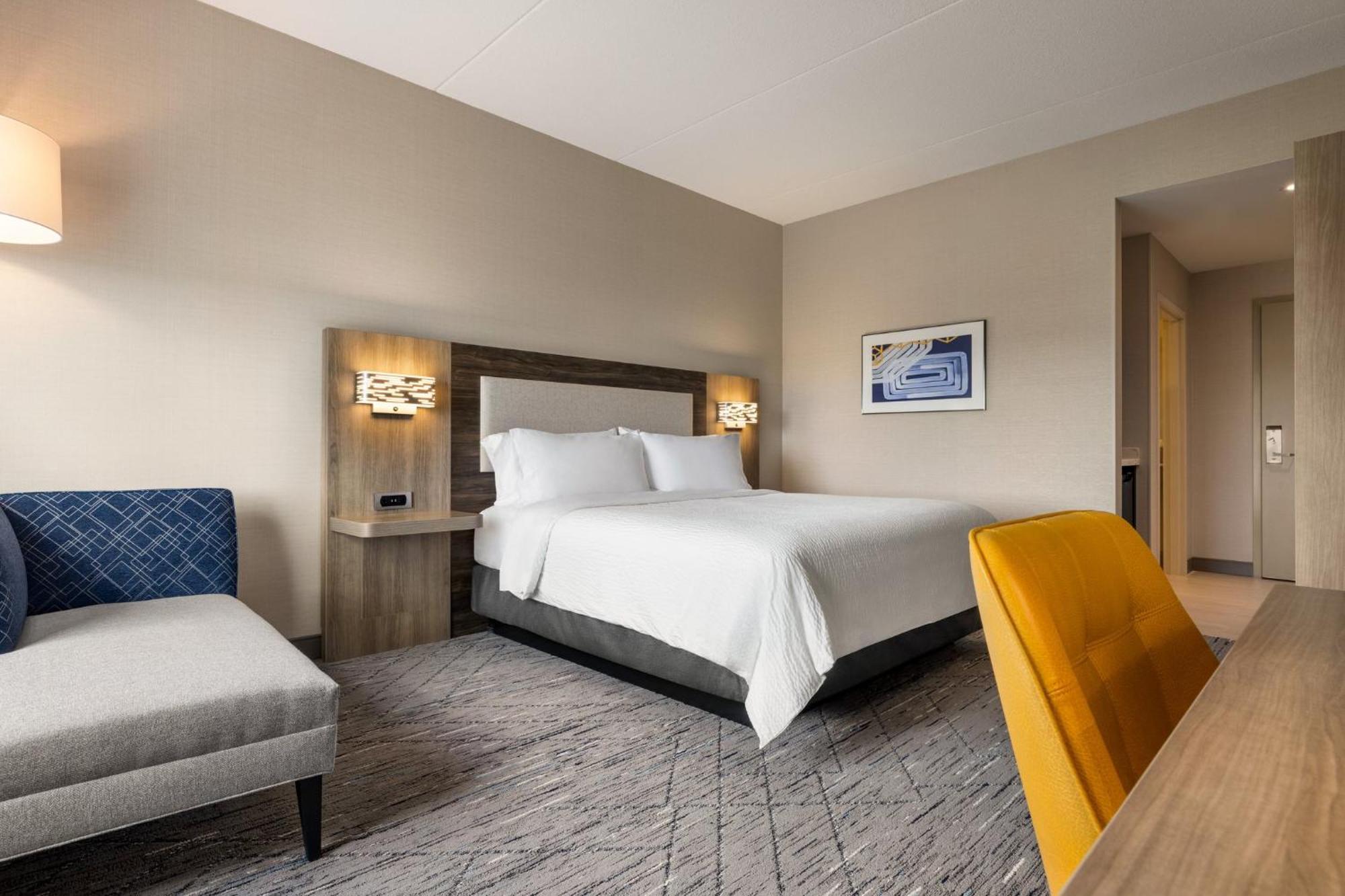 Holiday Inn Express - Strathroy By Ihg Extérieur photo