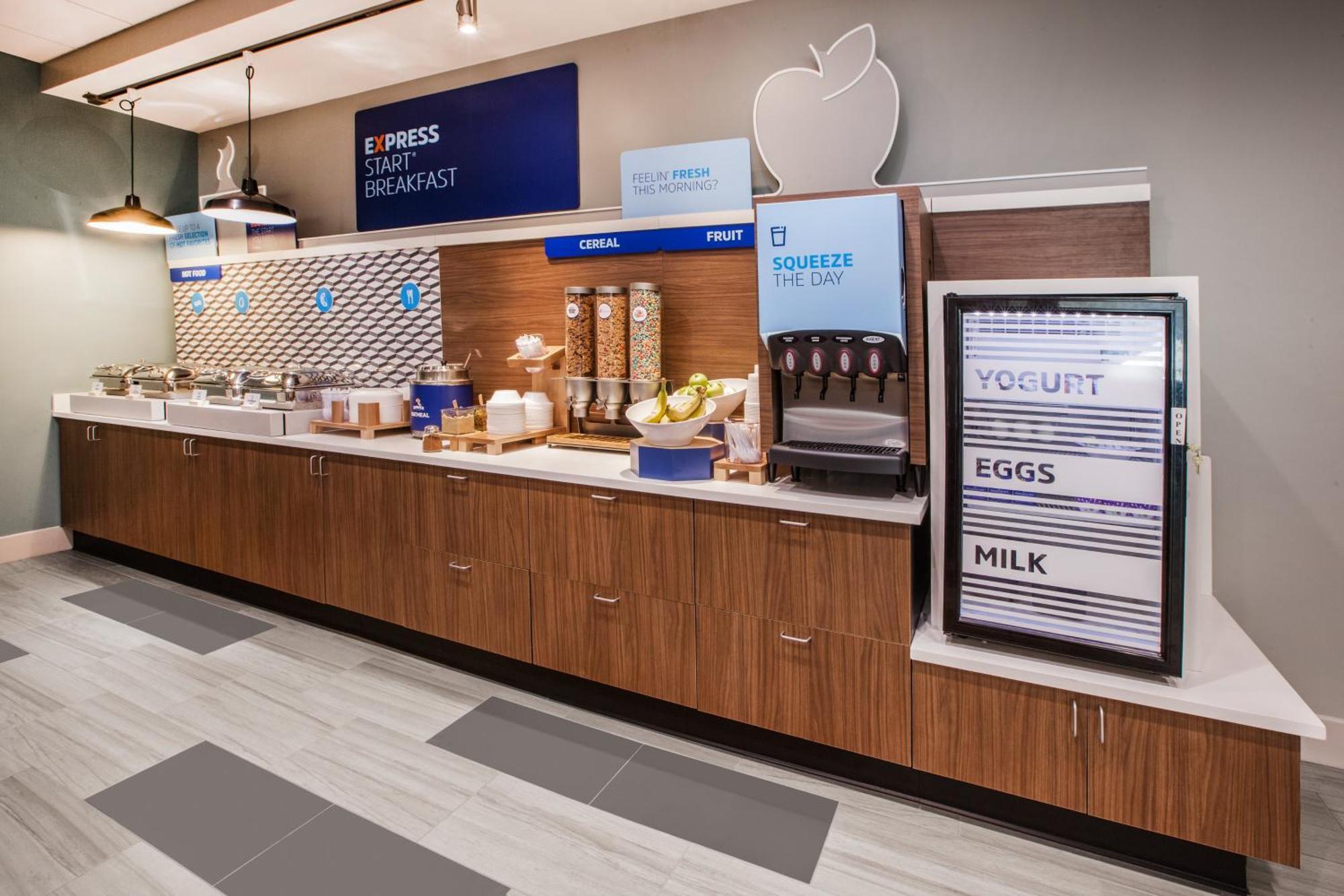 Holiday Inn Express - Strathroy By Ihg Extérieur photo